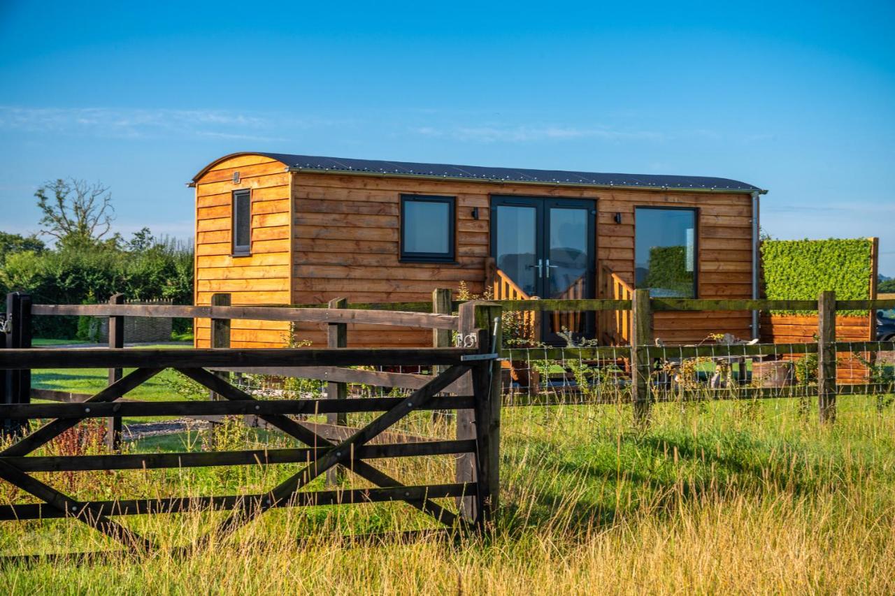 Abberley Shepherds Hut - Ockeridge Rural Retreats Otel Wichenford Dış mekan fotoğraf