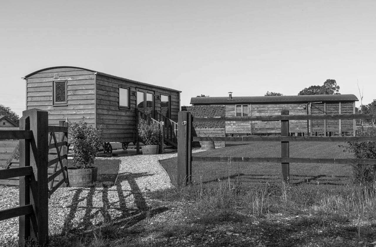 Abberley Shepherds Hut - Ockeridge Rural Retreats Otel Wichenford Dış mekan fotoğraf