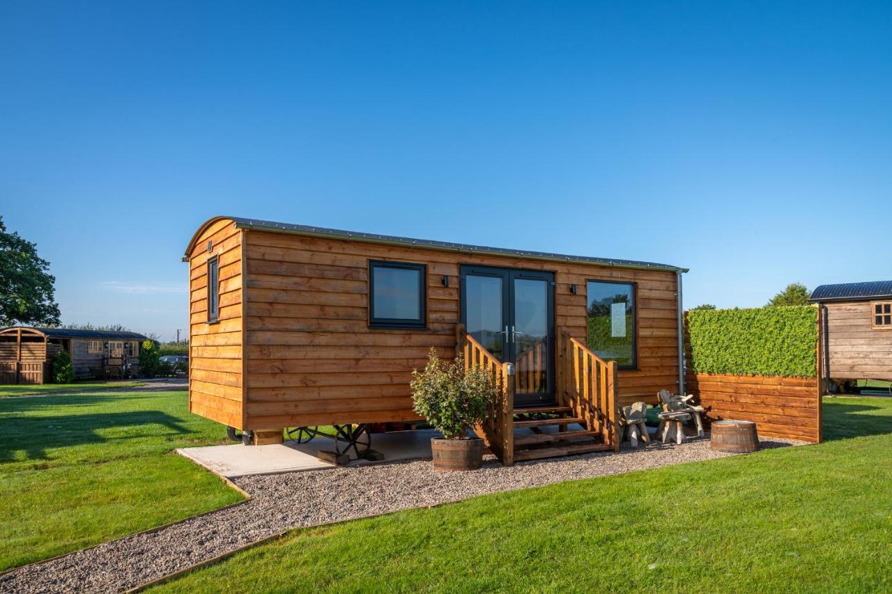 Abberley Shepherds Hut - Ockeridge Rural Retreats Otel Wichenford Dış mekan fotoğraf