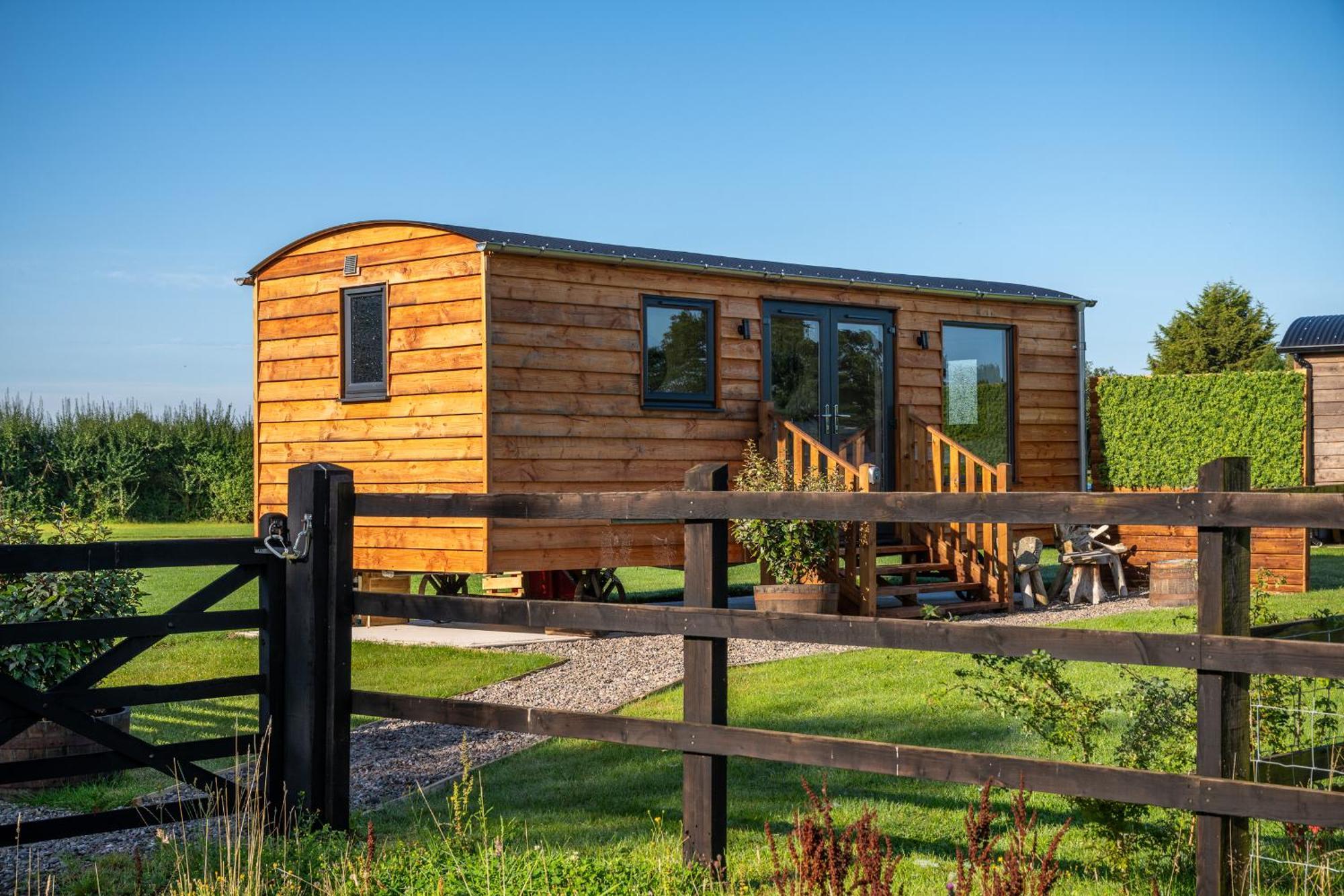 Abberley Shepherds Hut - Ockeridge Rural Retreats Otel Wichenford Dış mekan fotoğraf