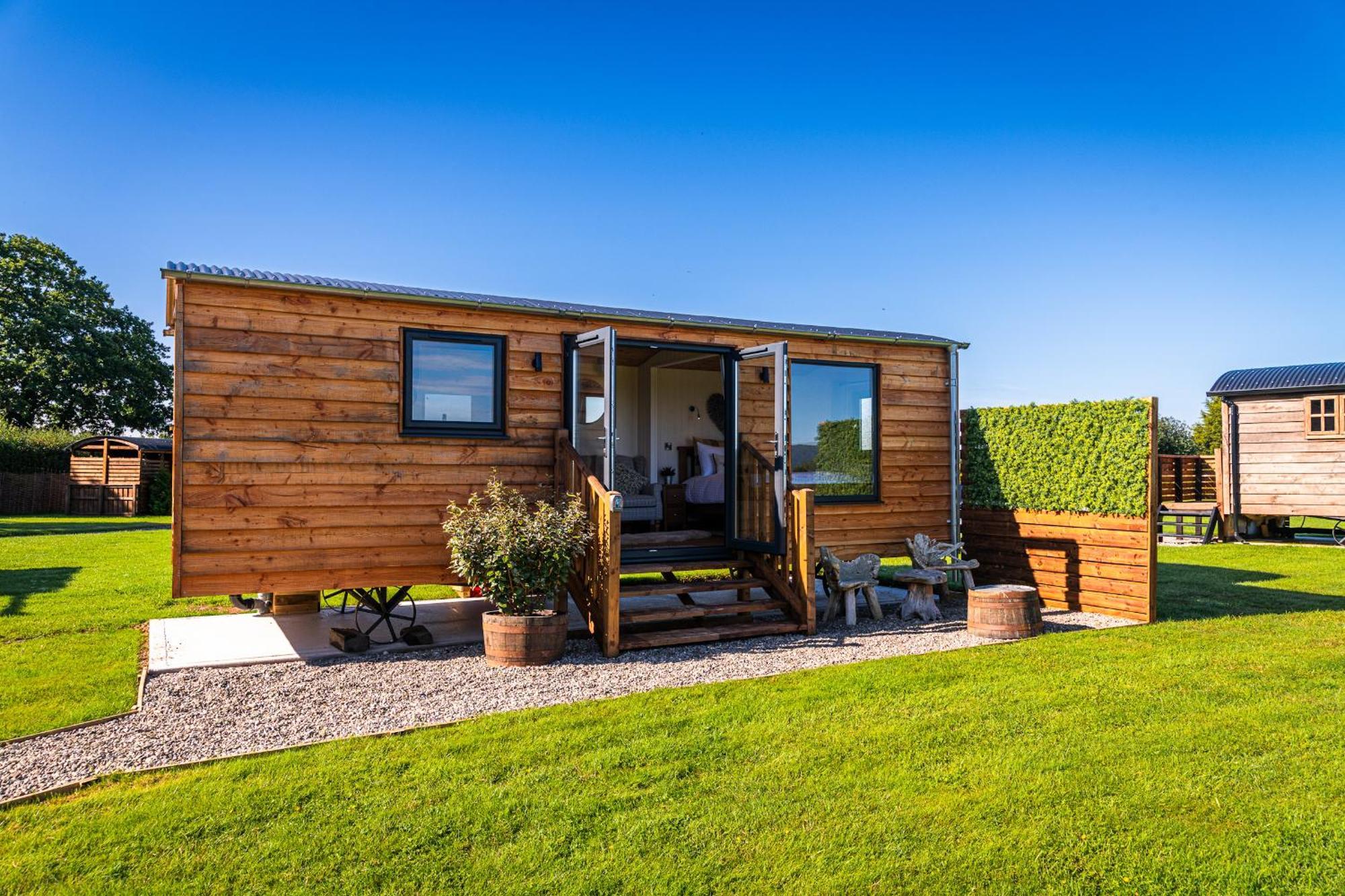 Abberley Shepherds Hut - Ockeridge Rural Retreats Otel Wichenford Dış mekan fotoğraf